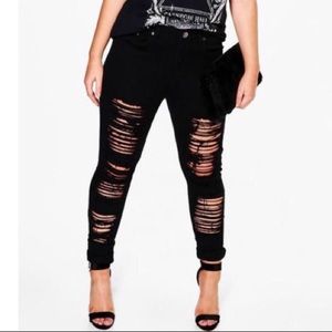 Boohoo Jeans - Boohoo ripped black denim size 16 Boohoo Jeans - Boohoo ripped black denim size 16